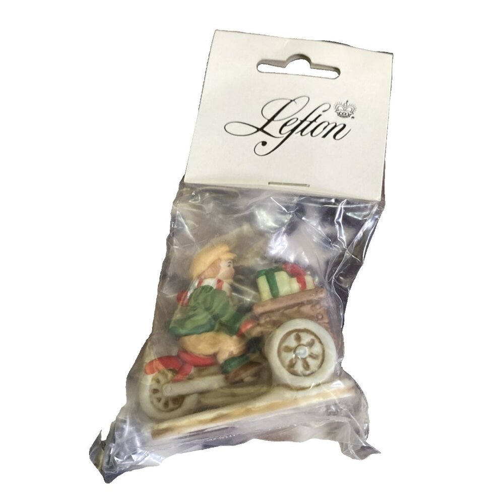 Lefton Colonial Village Dick’s Delivery Boy 06548 1987 Original label Mint